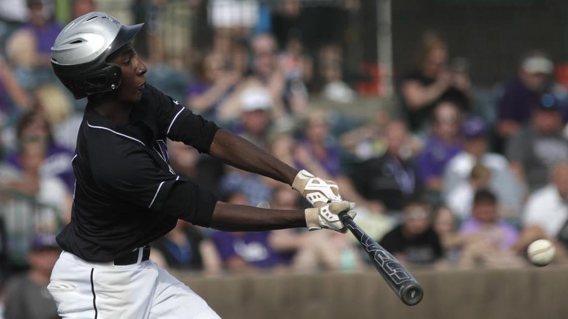 Mascoutah weathers early rainouts, springs ahead to 10-0 start