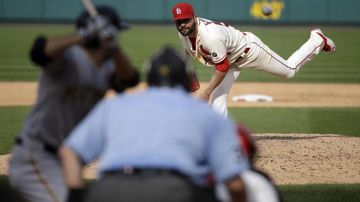 
St. Louis Cardinals starting pitcher Jaime Garcia throws during the sixth inning of Saturday’s game against the Pittsburgh Pirates in St. Louis. The Cardinals won 4-1. 
