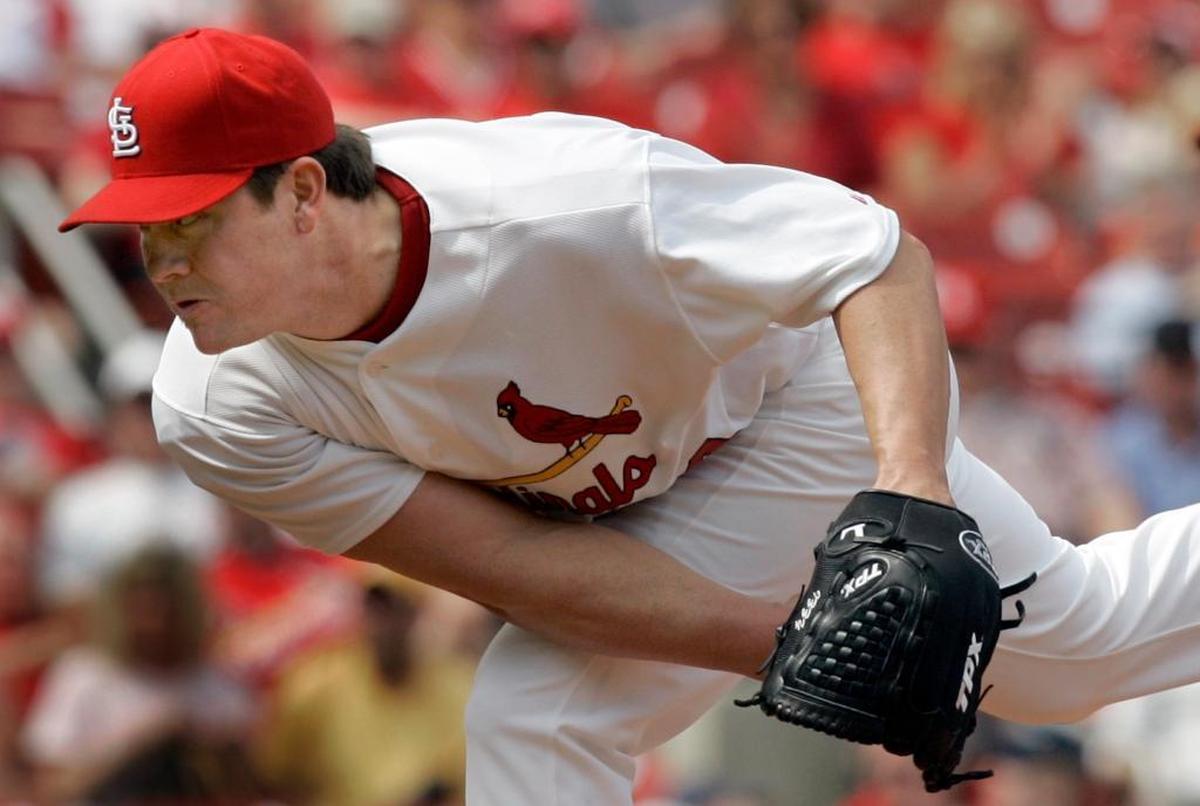 Jason Isringhausen throws during the ninth inning of a baseball game against the Cincinnati Reds Wednesday, April 30, 2008, in St. Louis. Isringhausen earned his career No. 290th save with a perfect ninth inning.