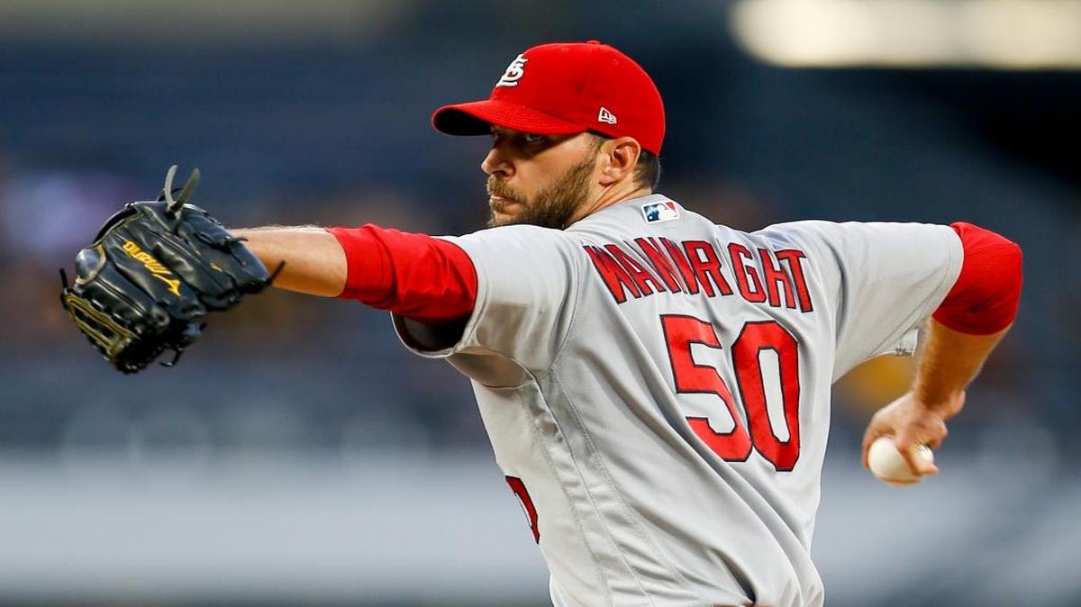 St. Louis Cardinals starter Adam Wainwright pitches against the Pittsburgh Pirates during the first inning of a baseball game, Thursday, Aug. 17, 2017, in Pittsburgh.