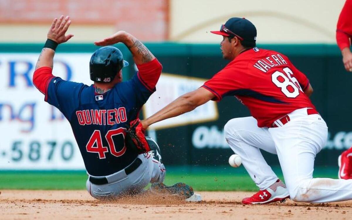 Breyvic Valera will join the St. Louis Cardinals in San Diego. When he makes his debut, he will be the 11th Cardinal to do so in 2017.
