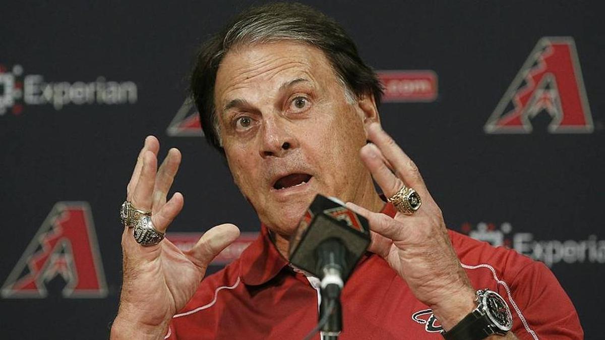 The Boston Red Sox are expected to announce the hiring for former Cardinals manager Tony LaRussa to an executive role with the team Thursday.
