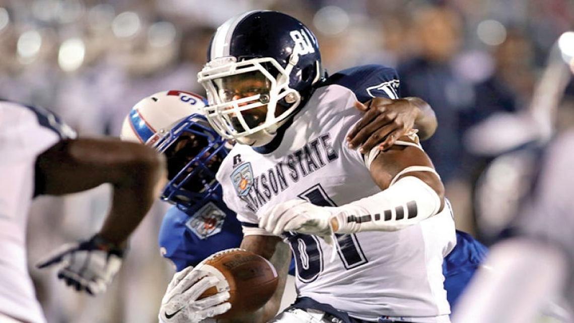 Dan Williams, an East St. Louis High School graduate who holds the Jackson State University record for pass receptions and receiving yards, has signed a free agent contract with the New York Jets. He expects to see action in a preseason game against the Detroit Lions.