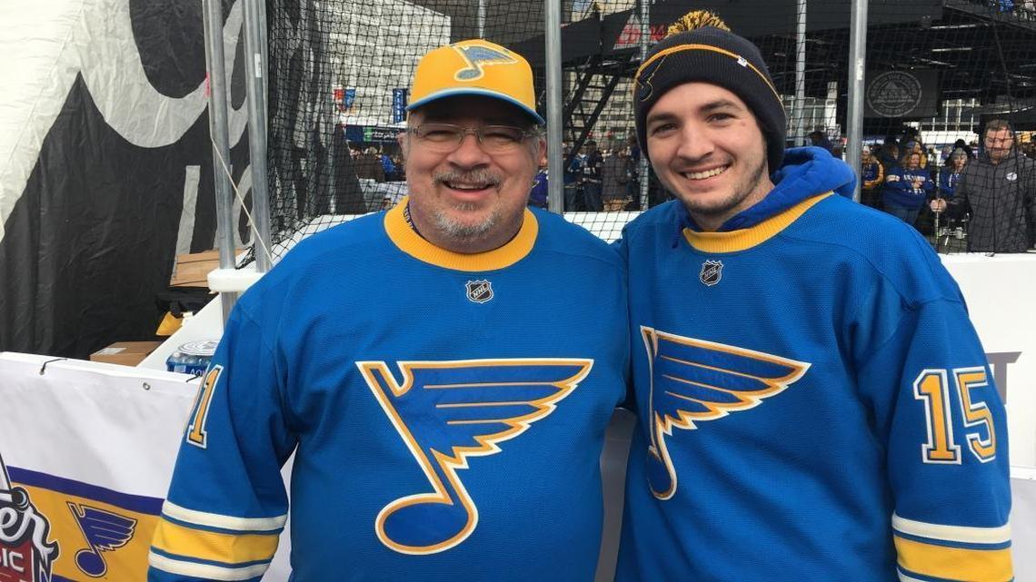 NHL Winter Classic, Blues legends draw huge crowd
