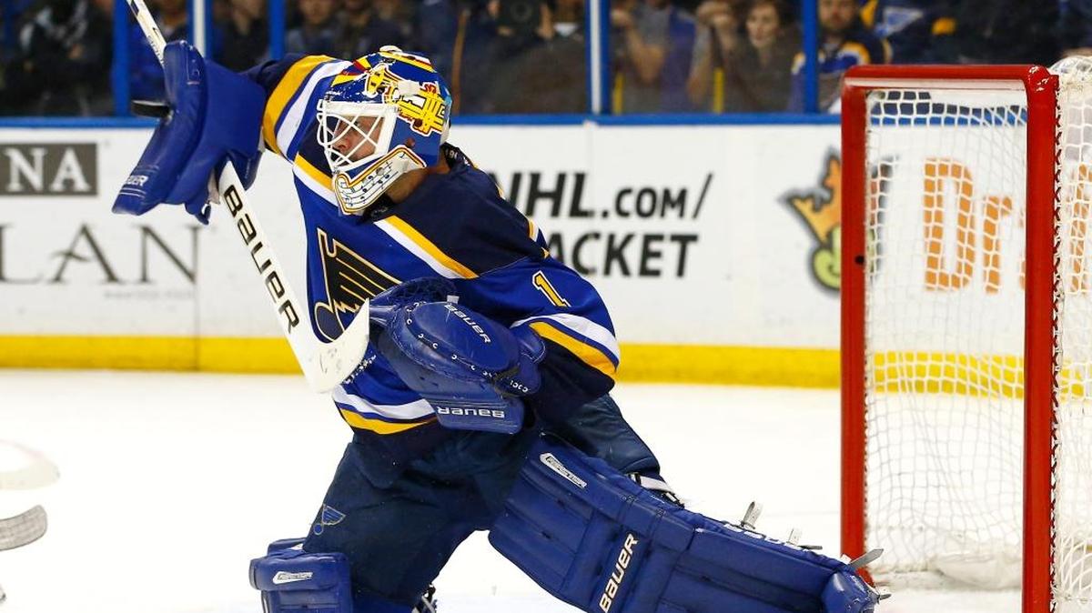 Brian Elliott hopes his regular-season success and past experience can translate into playoff magic for the St. Louis Blues.